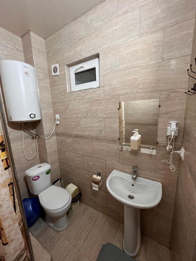 Гостевой Дом Летний Сад Suhumi Exterior foto